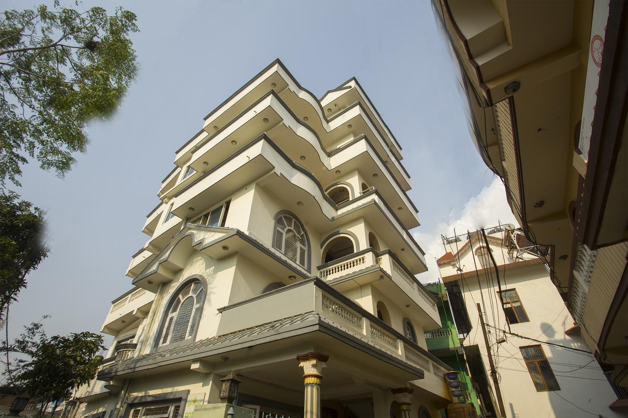 Oyo 145 Sirahali Khusbu Hotel &Lodge Kathmandu Exteriör bild